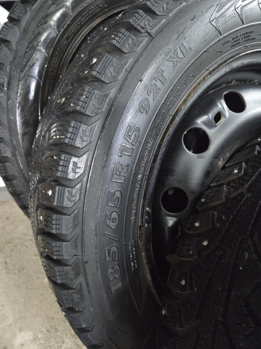 Шипованные шины с дисками Р15