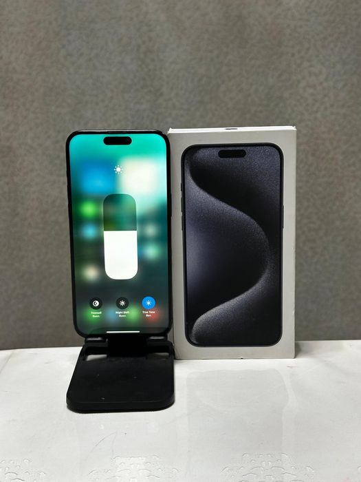 IPhone 15 pro max 256 gb e-sim