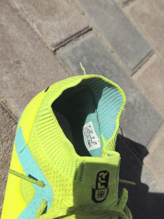 Продам бутсы Puma