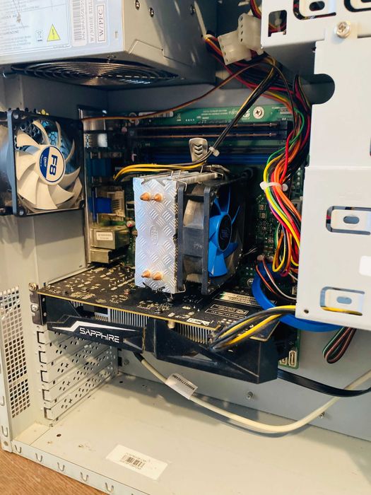 Геймърски Intel I5 4430,RX 560 4GB,16GB RAM,128 SSD+500 HDD