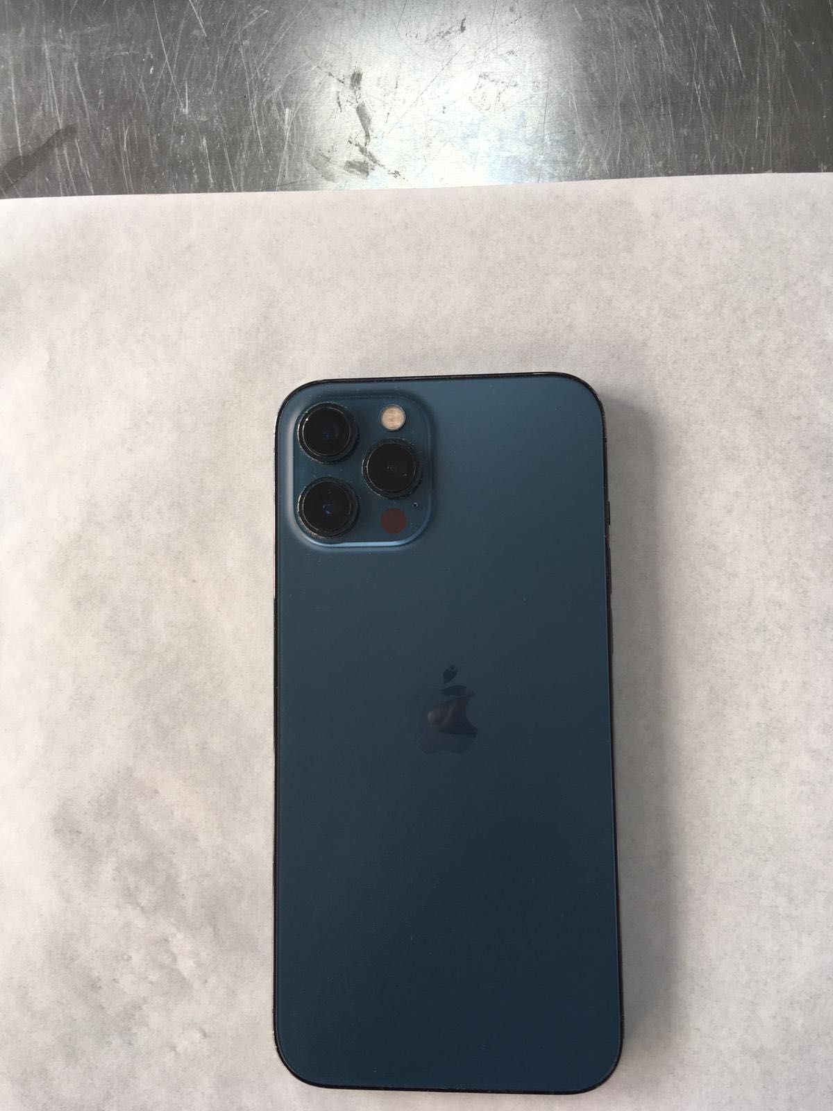 Vând iPhone 12 pro max