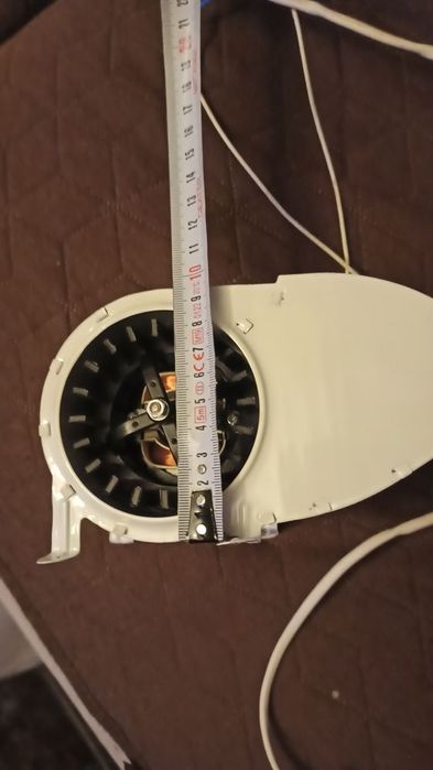 Mini turbina 230v