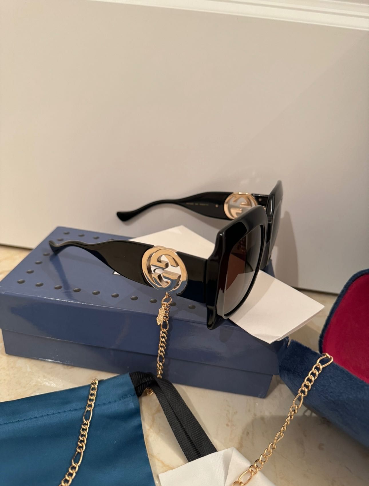 Ochelari de soare originali Gucci cu lanț GG1022S