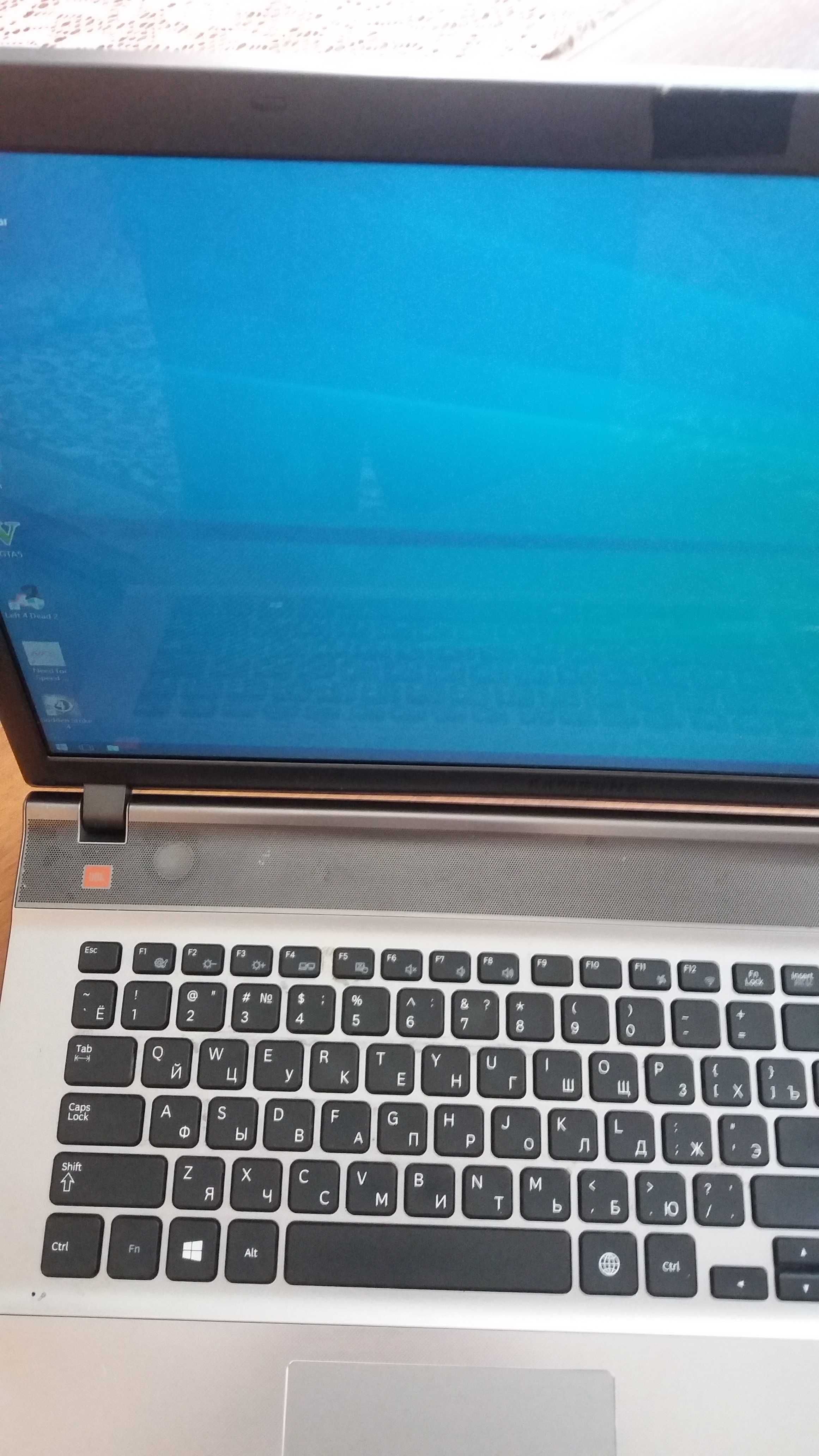 продам ноутбук i7