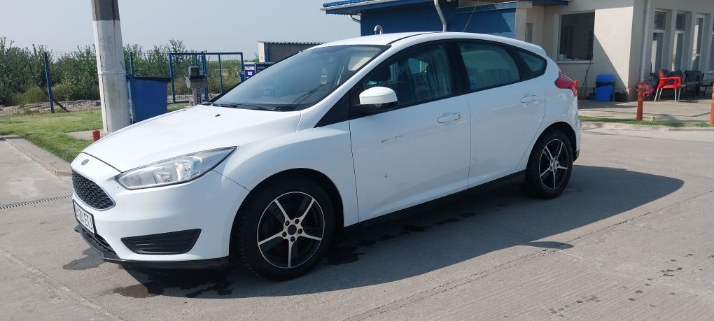 Ford  focus an 2015