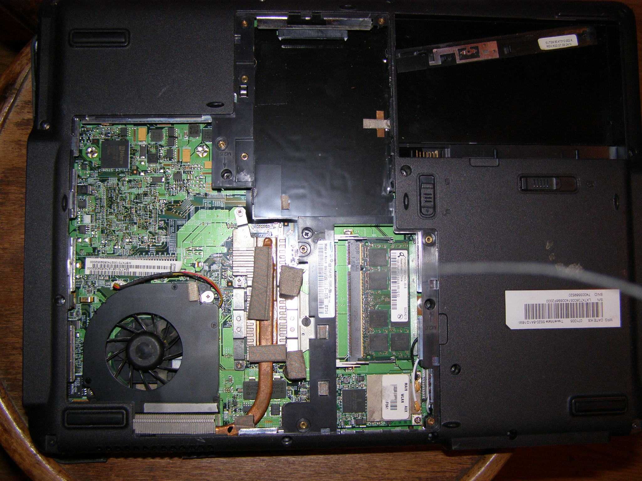 Piese laptop defect Acer TravelMate 5520G CPU AMD dezmembrare  schimb