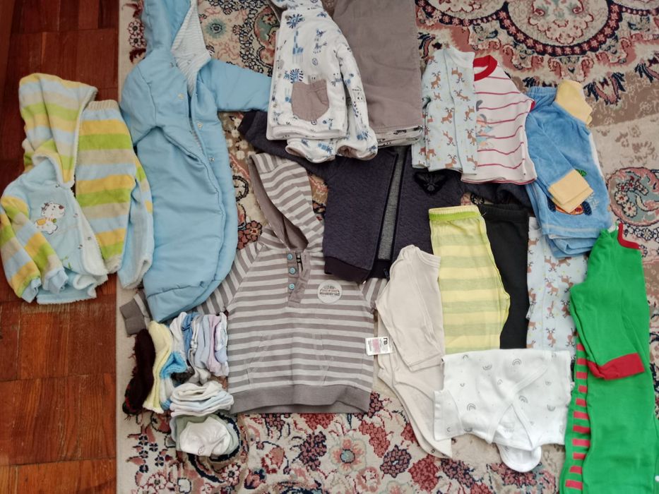 Продам детские вещи от 0-4 месяцев