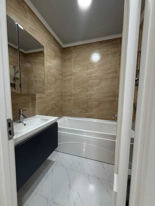 Ижарага топширилади | 2/3/10 | ТРЦ Ривериа | Нурафшон |