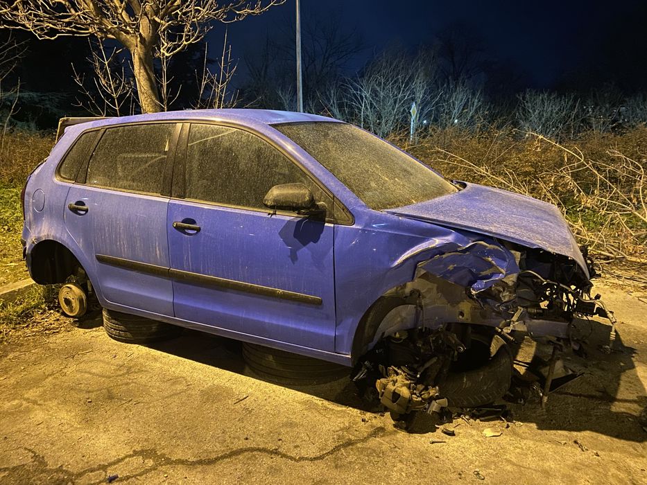VW Polo 2009г НА ЧАСТИ