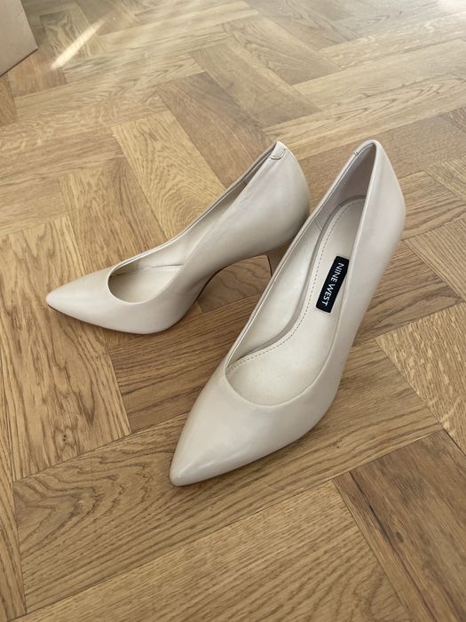 Pantofi nine west nepurtati
