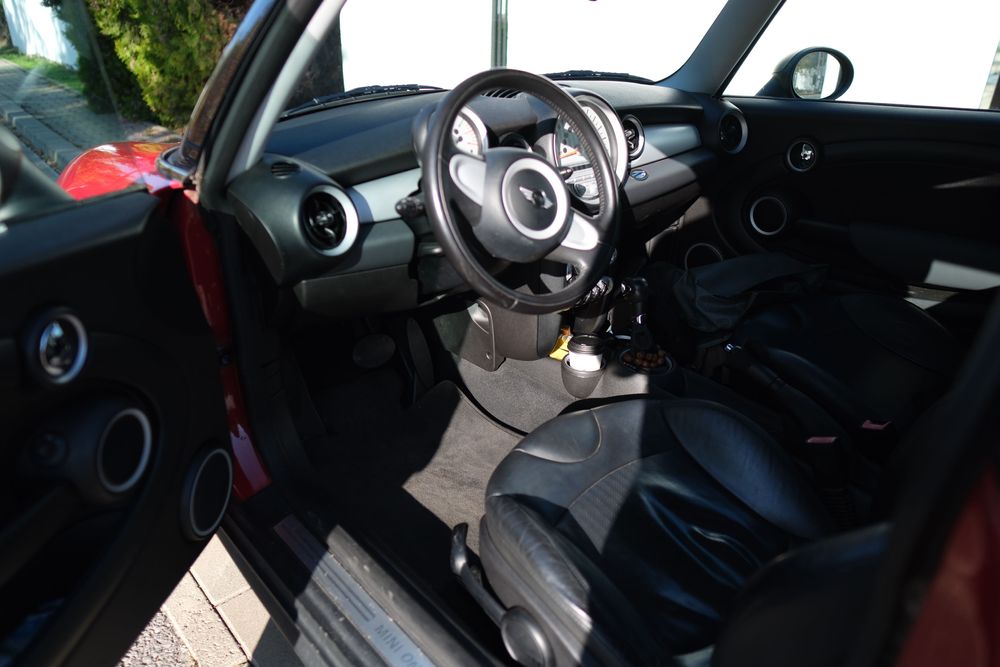 Mini One, cutie automată, încălzire în scaune, stare bună