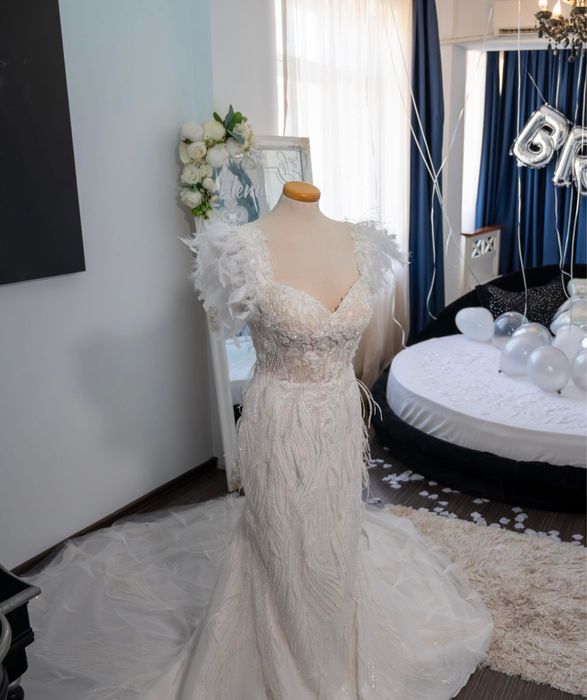 Vând rochie de mireasă tip sirenă