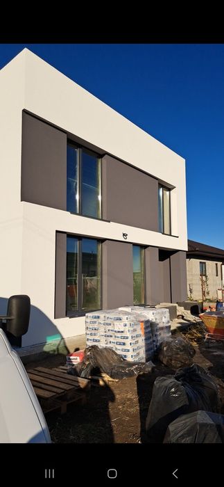 De vânzare casa com. Vânători