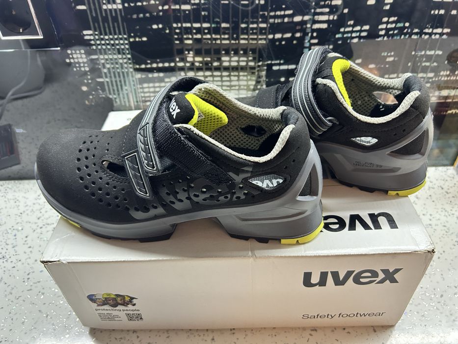 Работни Обувки UVEX 42