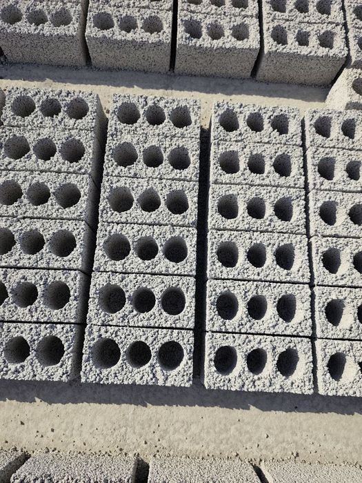 Shlakablok sotamiz dastavka qilamiz