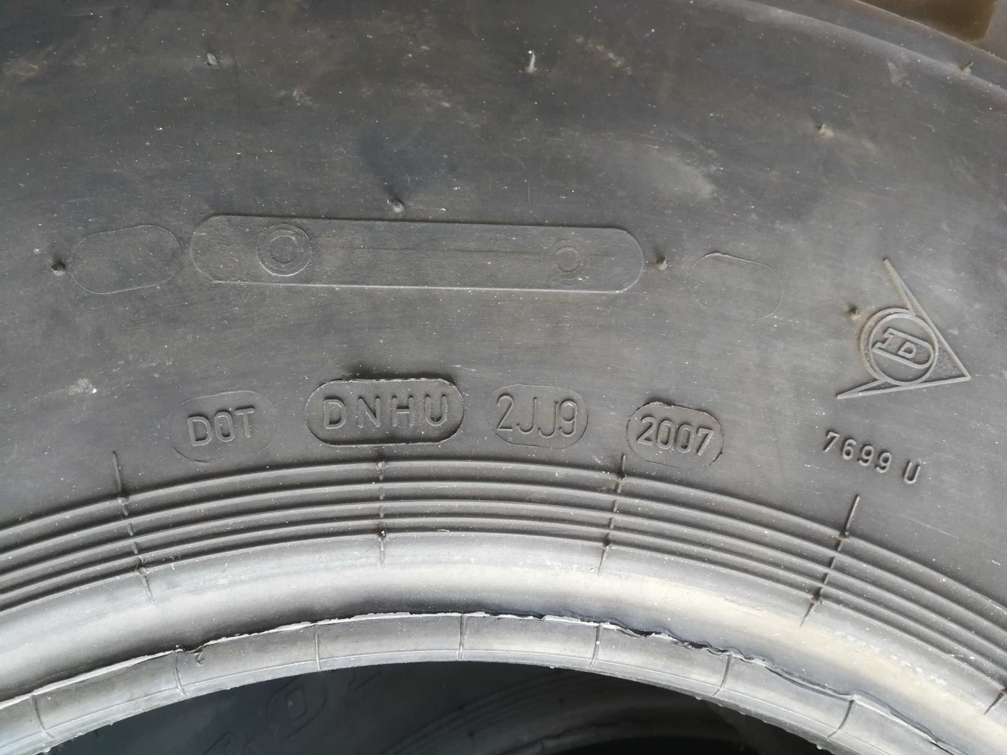 3 Тежкотоварни гуми 335/80 R20 (12.5R20) Dunlop SP T9 149K 153A2 MPT