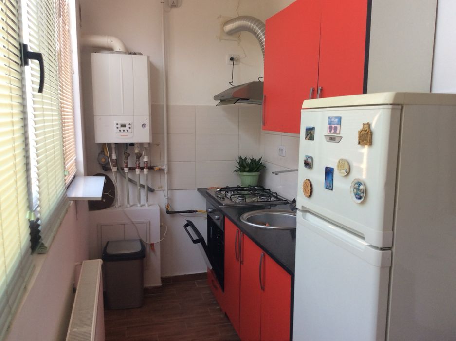 Particular inchiriez apartament 2 camere Militari Residence