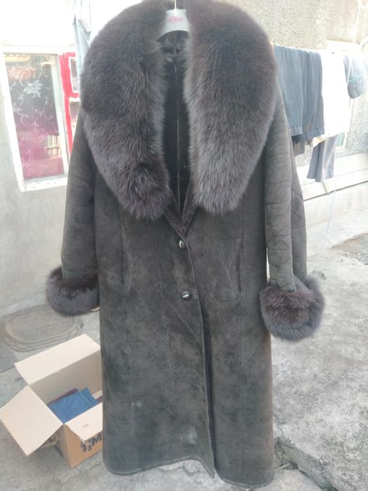 Продам зимнюю дублёнка тёплая в хорошем состоянии