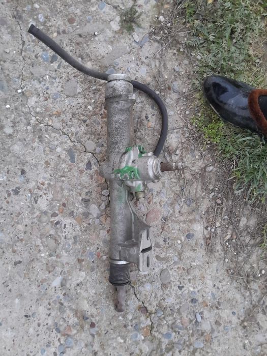 Продам бампер ауди 80 б4 и рулевая рейка привозной