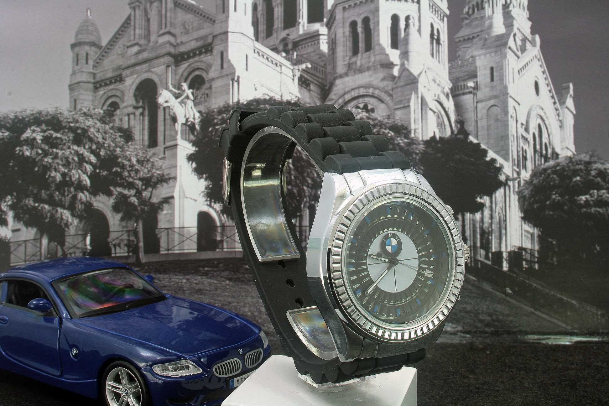 Часовници с логото на AUDI, BMW, Mercedes Benz