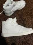 Adidasi Nike Eberon Mid + Sapca Cadou
