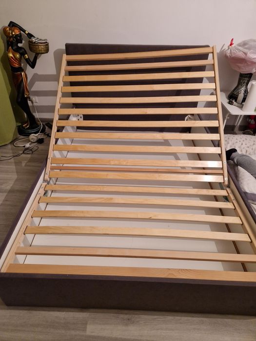 Pat cu saltea inclusa dimensiuni 140×200  cm