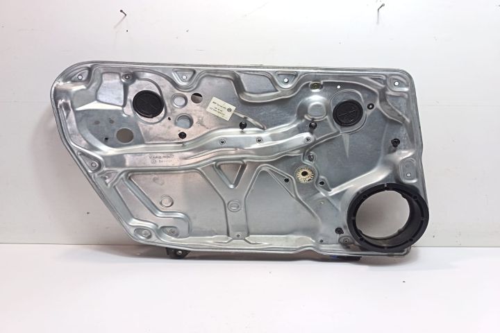 Macara geam fata stanga electrica 3B1837461 Volkswagen VW Passat B5