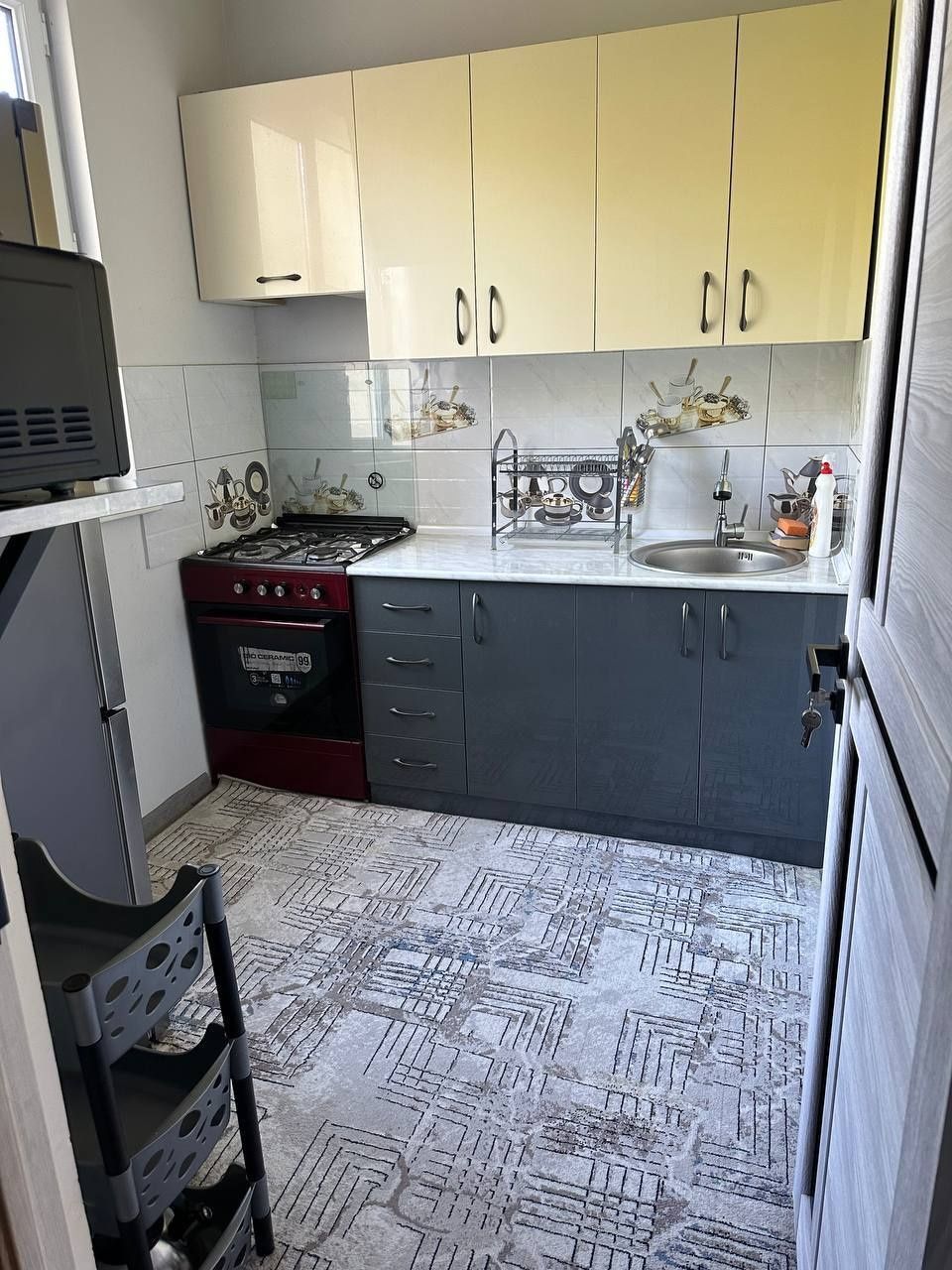 Продаётся квартира чил 12кв 3/3/4/орентир фарход бозор плошад 65квм²