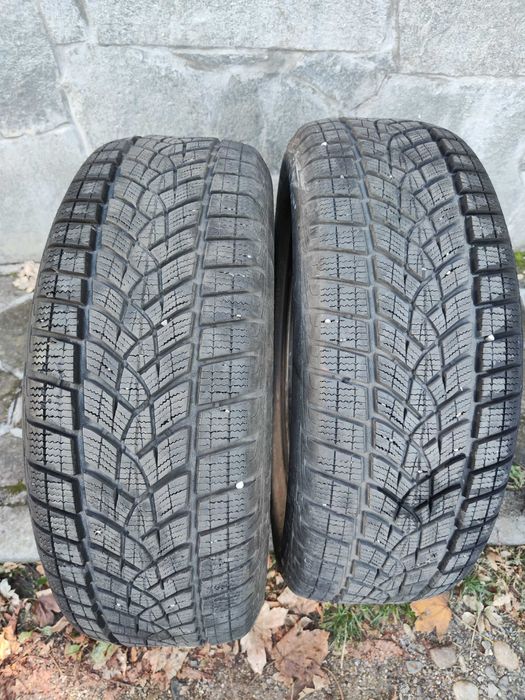 215/60R17 GoodYear UltaGrip Performance SUV - 2 бр зимни гуми