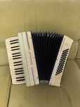 Vand acordeon hohner 60 basi