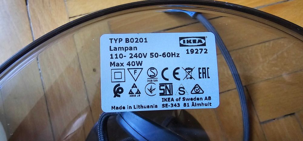 Осветителни тела тип  нощна лампа или за таван