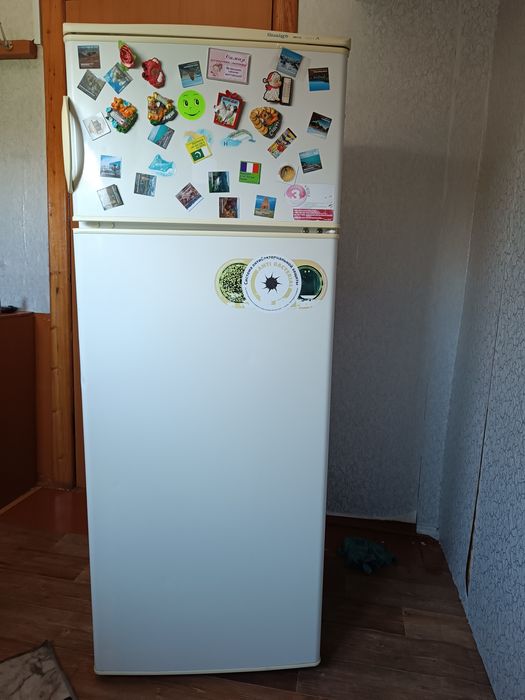 Продам холодильник