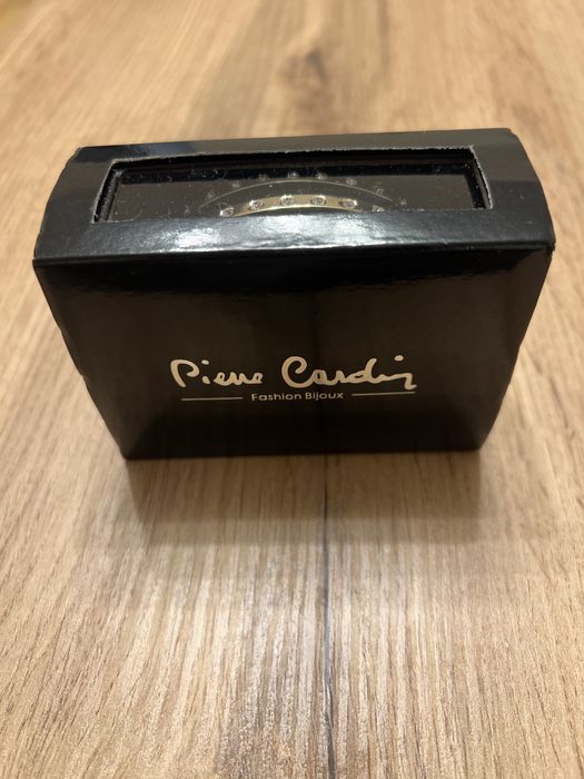 Комплект 3 гривни Pierre Cardin с кристали
