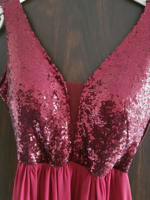 Rochie de gală, model deosebit