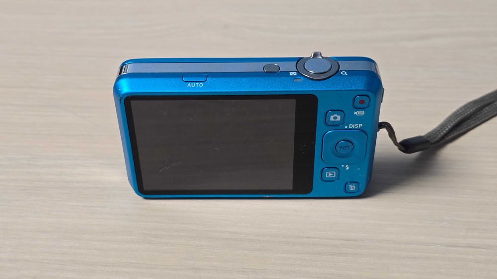 Casio Exilim EX-Z800 , 14 mp