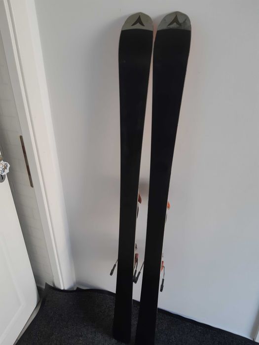 Schiuri 148 cm Dynastar schi copii sau adulti