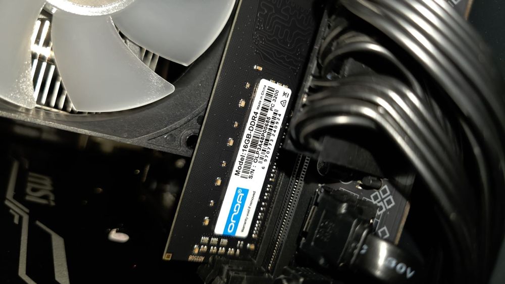 Оперативка ONDA  16gb ddr4 3200mg
