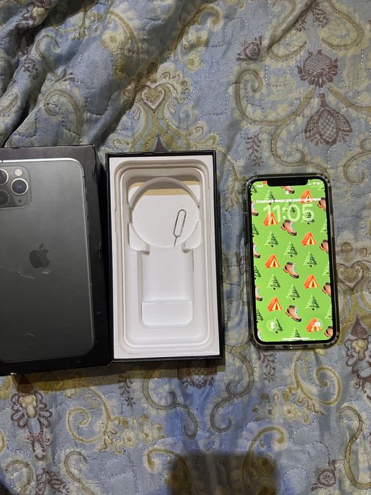 Iphone 11 pro 64gb 74% держит отлично