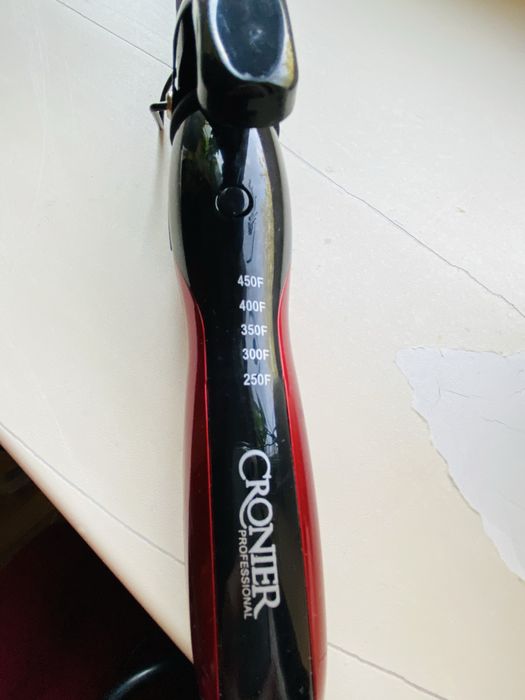 Продам плойку Cronier