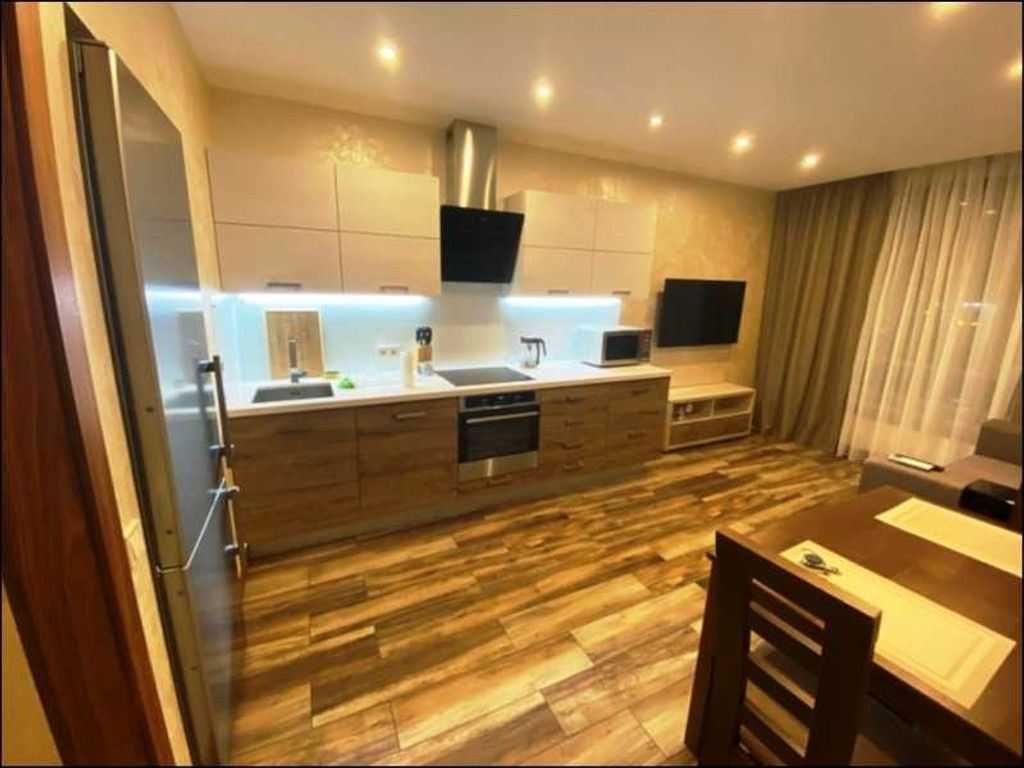 Дава се под наем Двустаен апартамент в София, Дианабад - 76 кв.м за 382.5 € - Снимка #1
