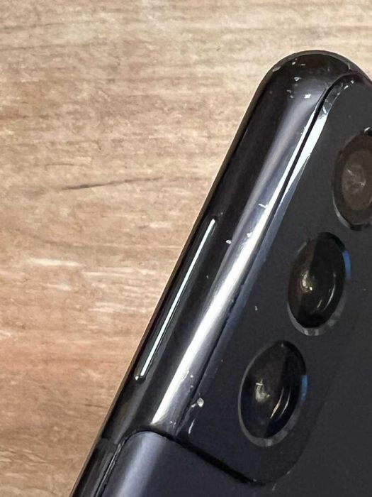 Samsung S21 5G / 128GB / 8GB / Черен / пукнато стъкло / не е заключен