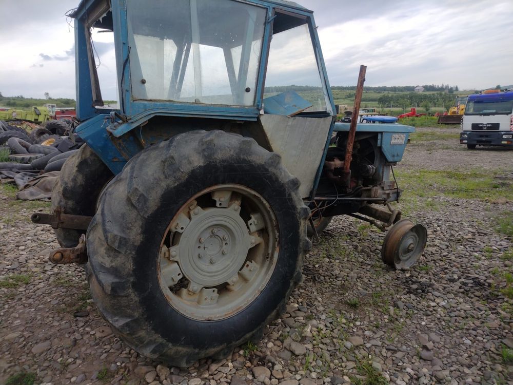 Dezmembrez Tractor Landini 9500