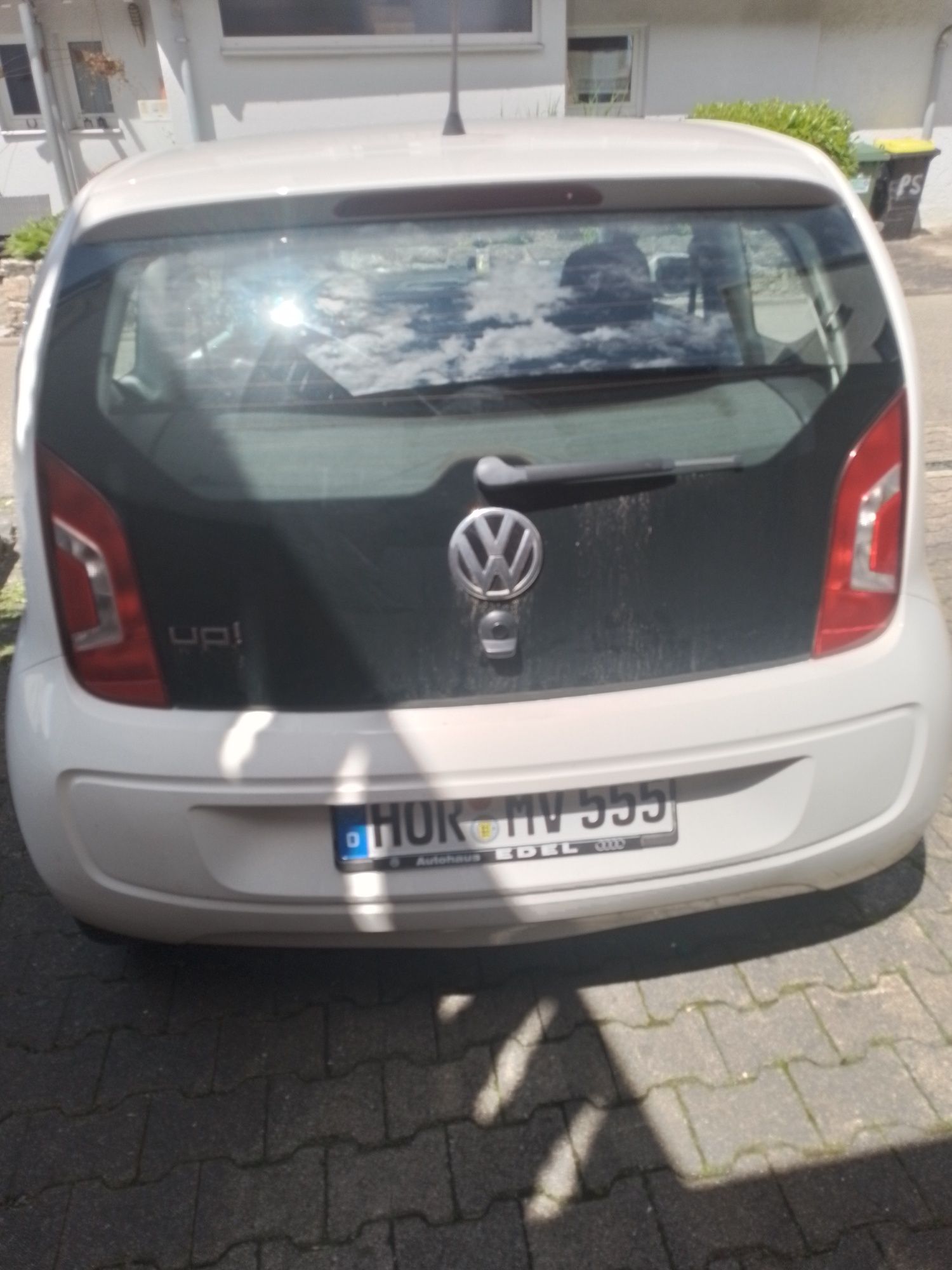 Volkswagen UP 2014