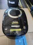 Vând Multicooker Tefal