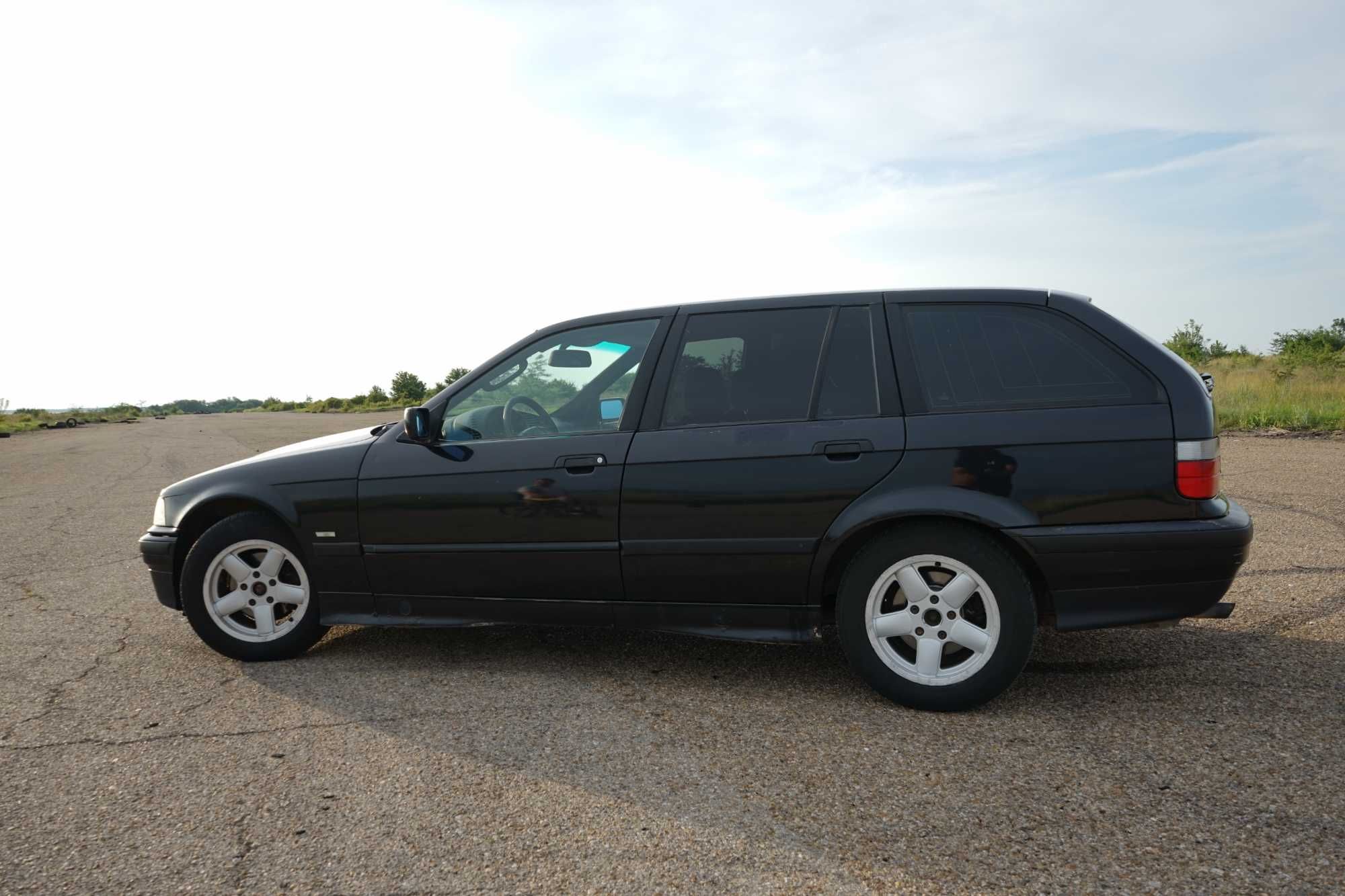 BMW 318 E36 Автоматик Газов инжекцион