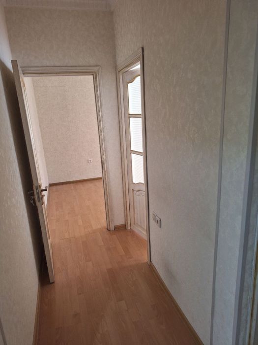 продается своя квартира на 4 квартале юнусабад