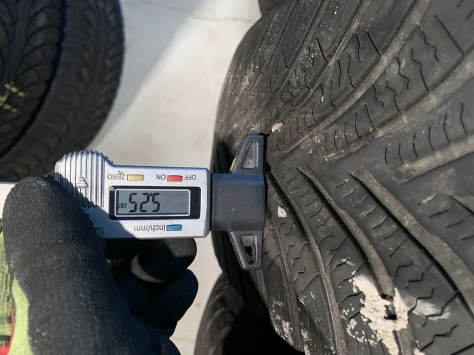 Anv m+s 195/65/15 Michelin/Lassa