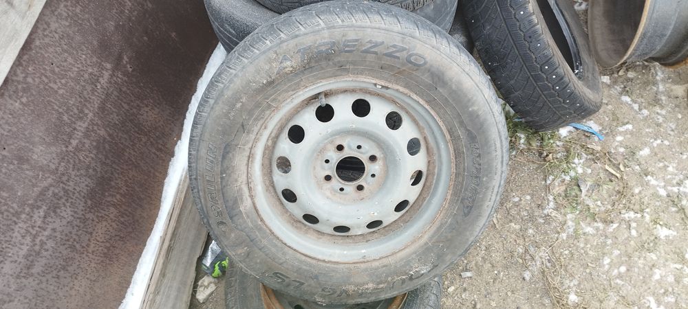 Продам диски летний резина