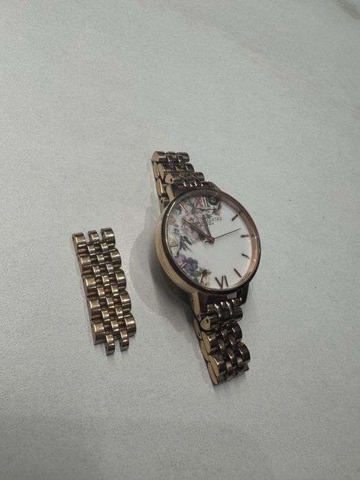 Ceas gold dama Olivia Burton London