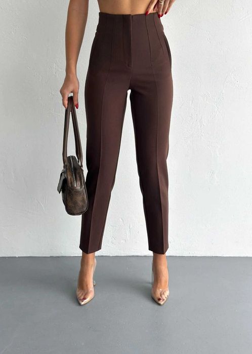 Кафяв панталон от Шейн с висока талия